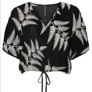 Fifteen Twenty embroidered cropped tee black and cream NWOT XS palm leaf